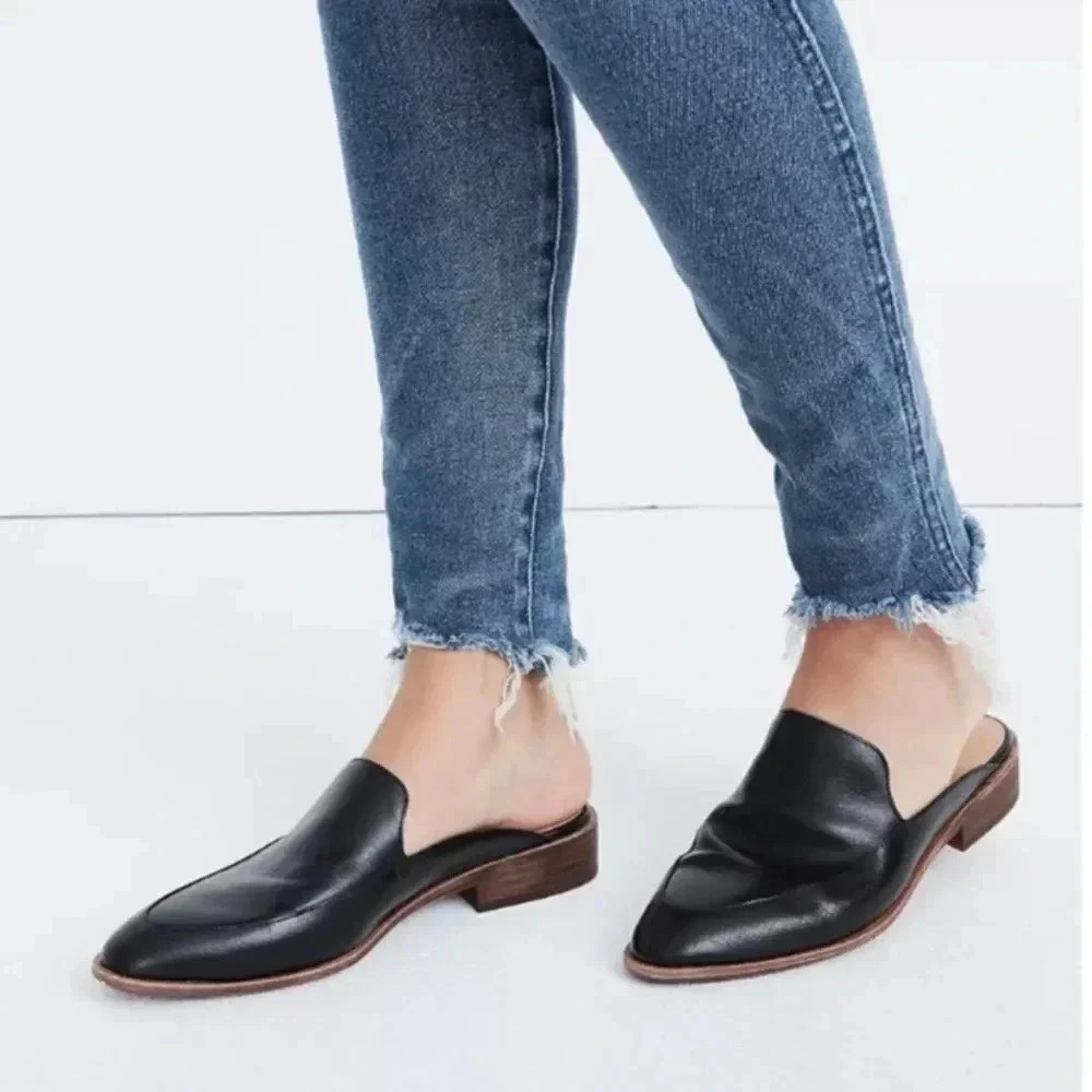 Madewell 10” High Rise Jeans - Picture 4 of 15